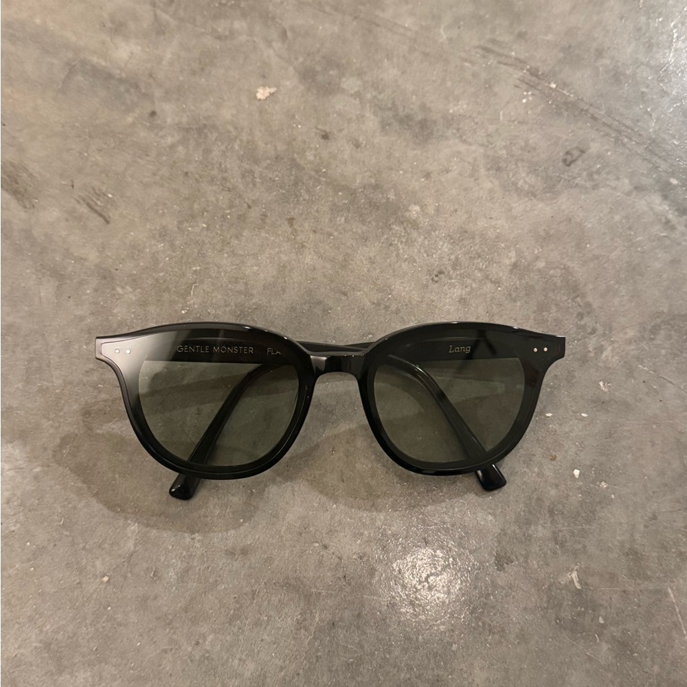 Gentle Monster Unisex Lang Sunglasses — Black Frame / Green Lens - Picture 3 of 5